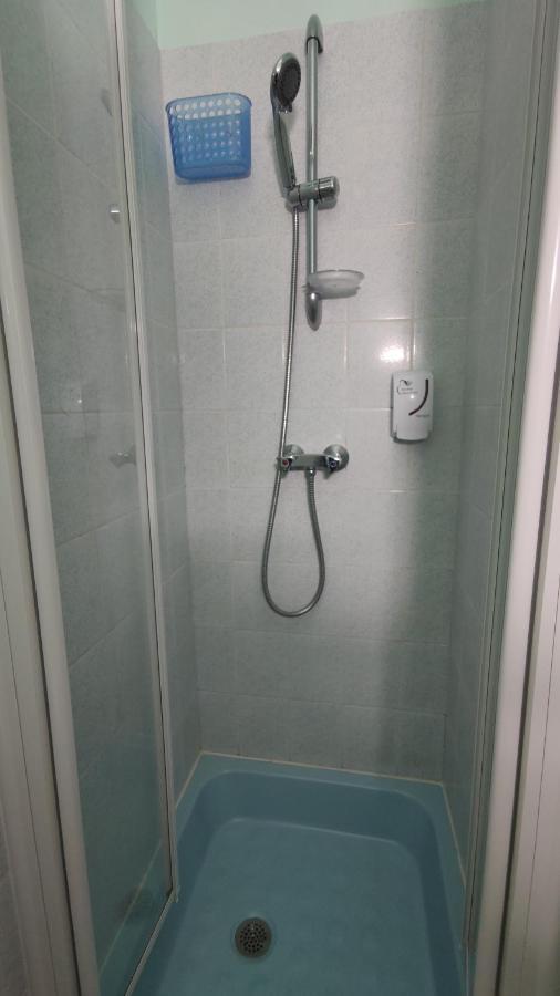 Hotel Angleterre Cherbourg-en-Cotentin Bagian luar foto